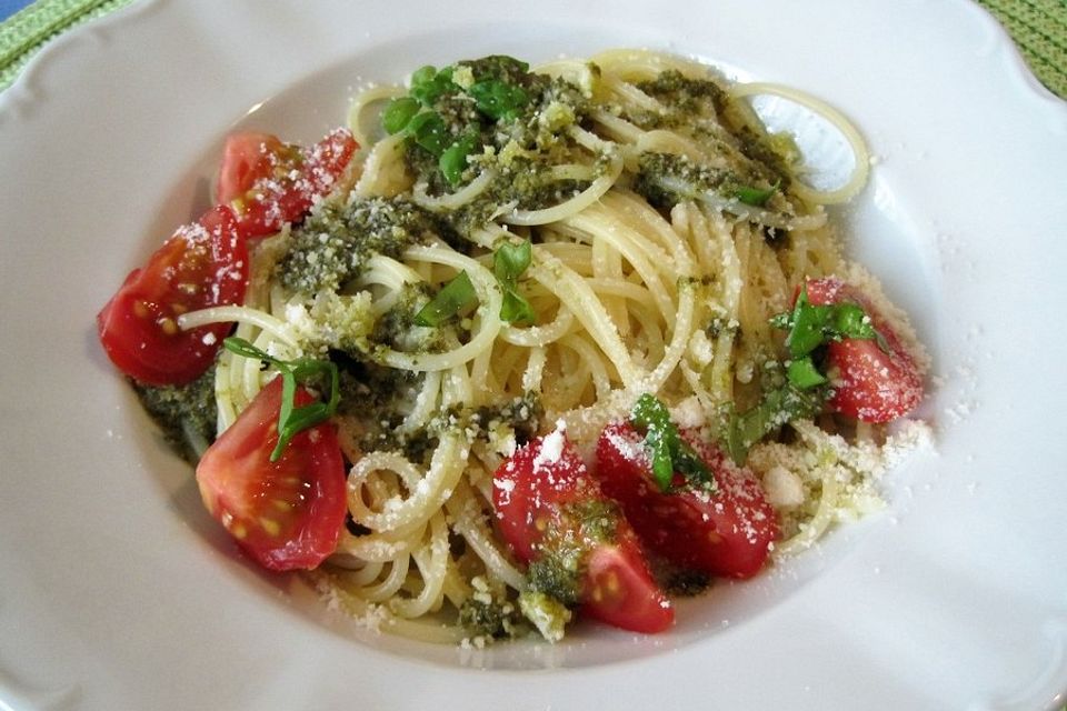 Spaghetti al pesto