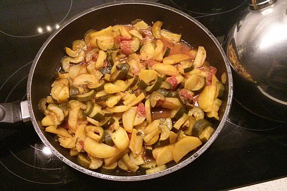 Zucchini-Kartoffel-Gemüse