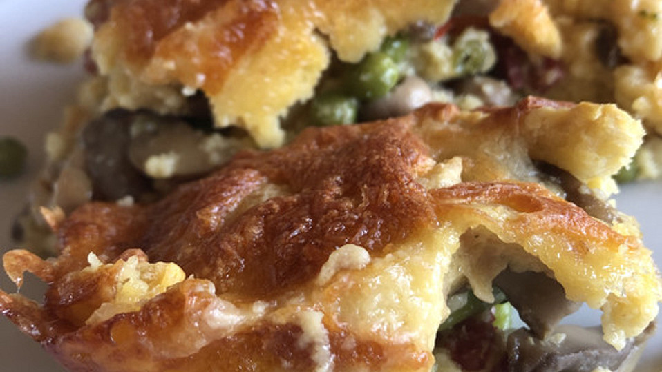 Herzhafter Brötchenauflauf von schokli Herzhafter Brötchenauflauf von schokli