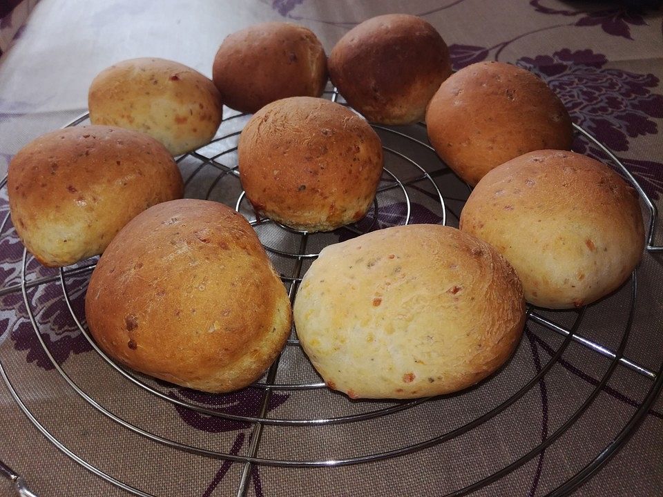 Kräuter-Käse-Brötchen von riga53| Chefkoch