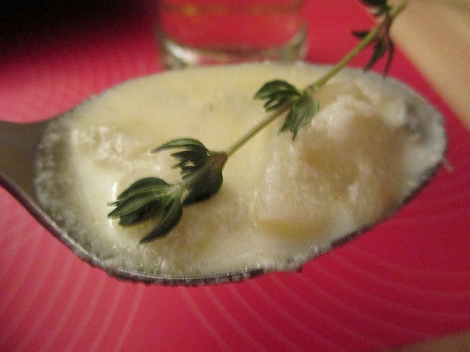 Gorgonzolasuppe oder Blauschimmelkäsesuppe von Mohrrübli | Chefkoch