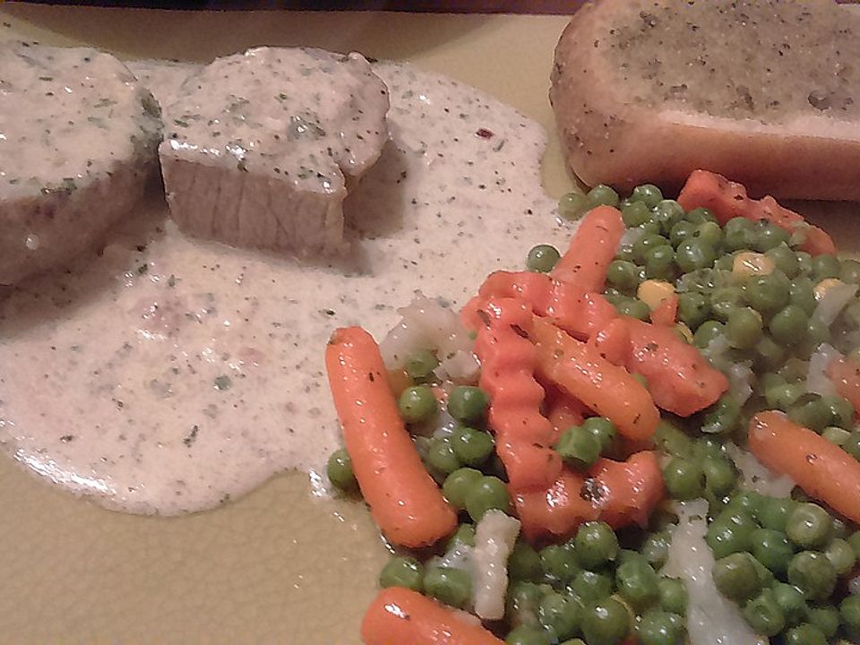 Schweinemedaillons in Kräuterknoblauch mit Buttergemüse von SwennyFtw ...