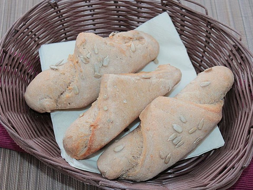 Dinkel-Weizen-Sonnenblumen-Stangen mit Sauerteig und Vorteig von ...