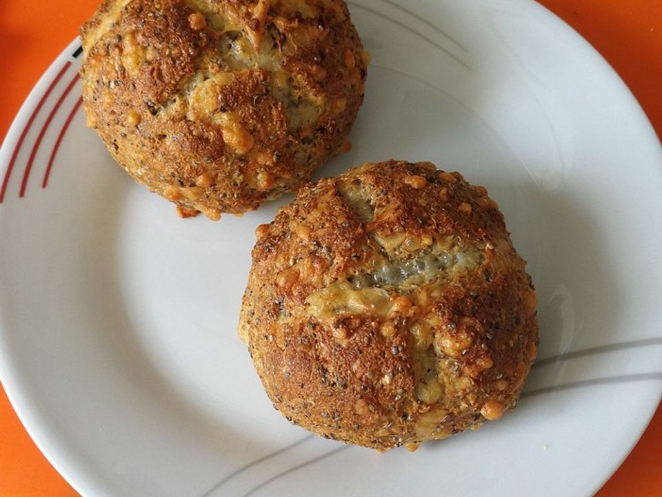 Low Carb Brotchen Mit Chia Und Kase Von Cathi75 Chefkoch 