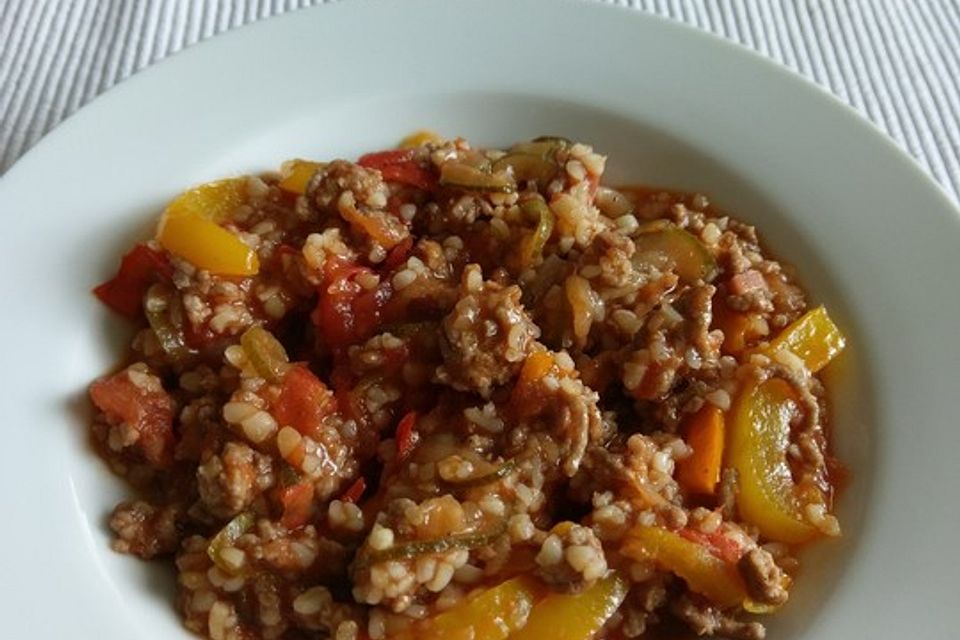 Bulgur-Hack-Gemüse-Feta-Pfanne