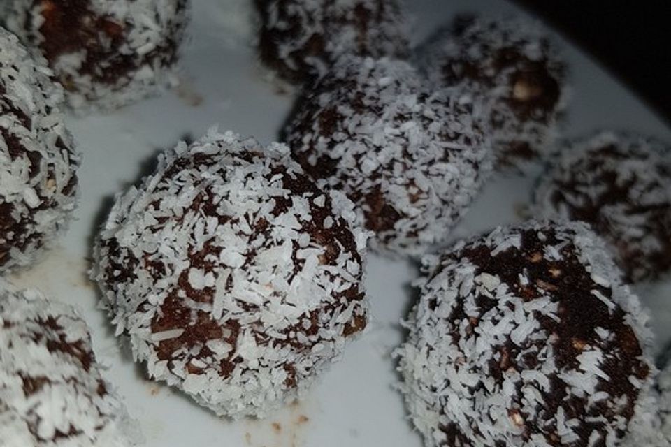 Raw Energy Balls