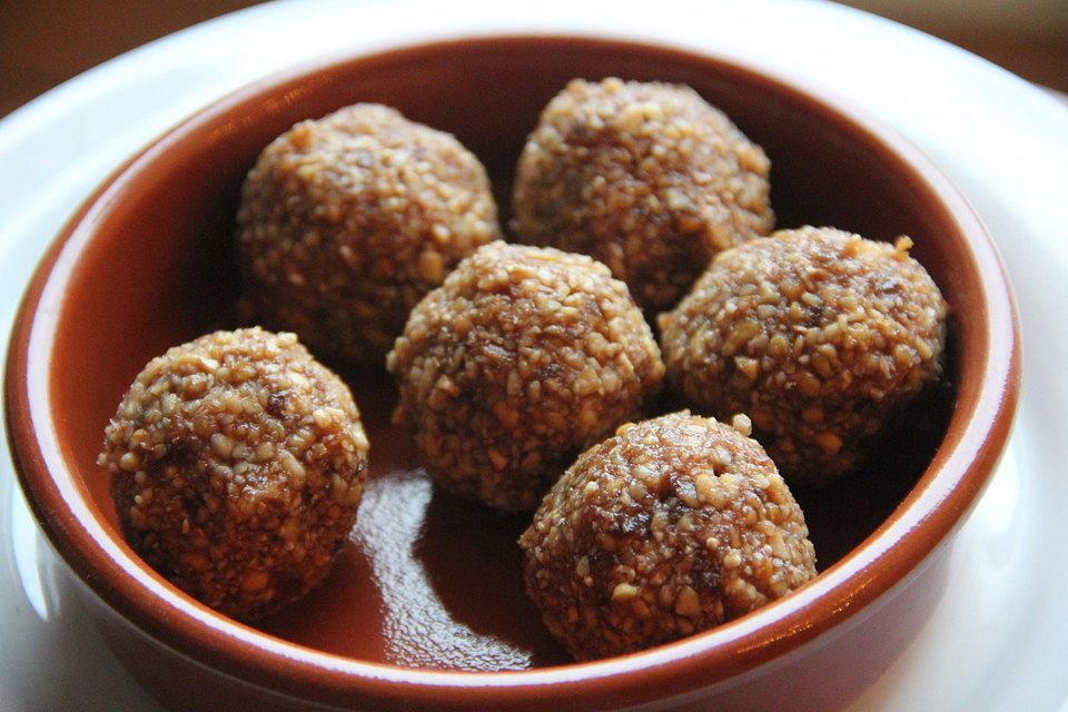 Raw Energy Balls