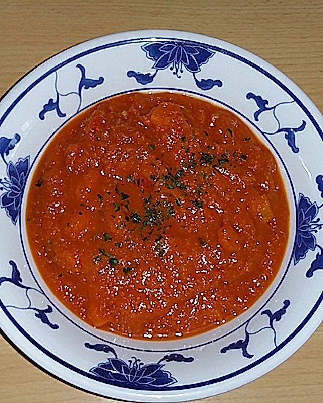 Fruchtige Tomaten-Gemüsesuppe