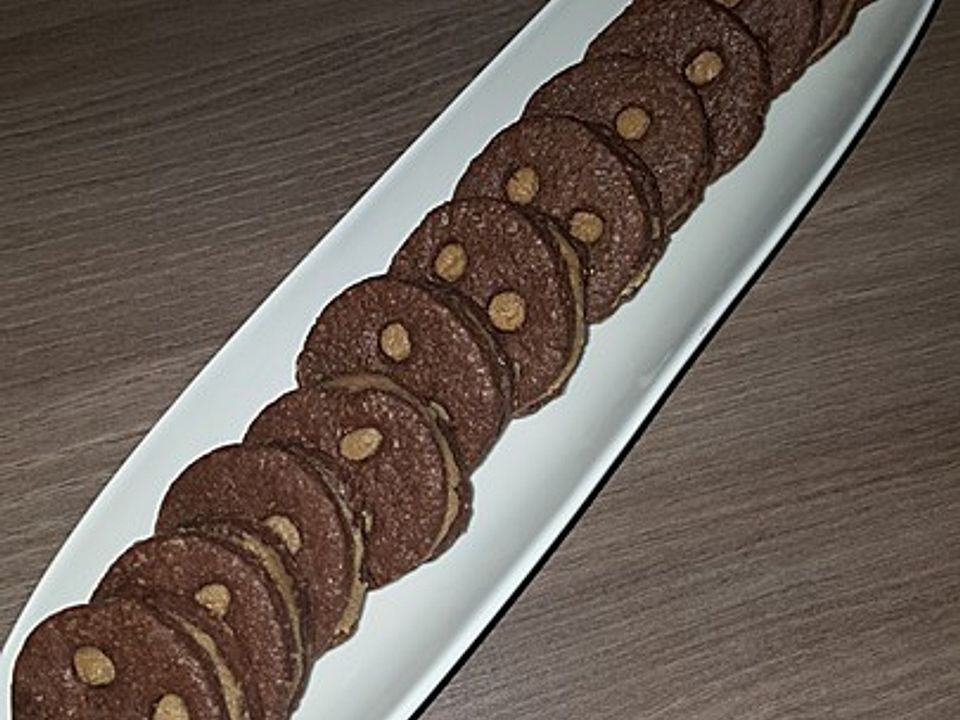 Schokoladen-Kekse mit Cappuccino-Ganache von Amanah| Chefkoch