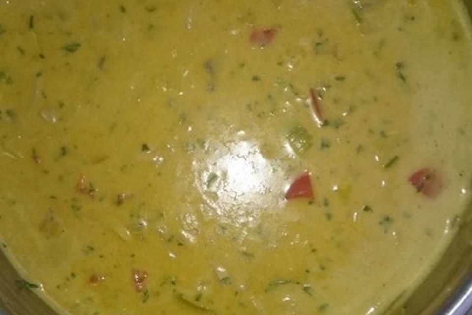 Hähnchen-Curry-Lauch-Suppe