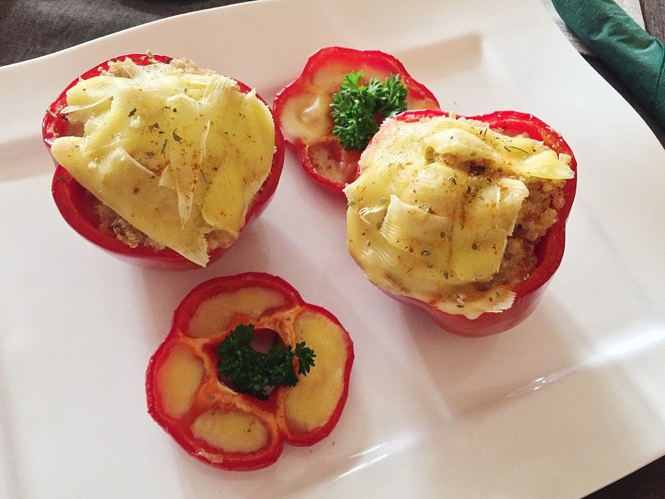 Gefüllte Paprika mit Quinoa von veganize_my_life| Chefkoch