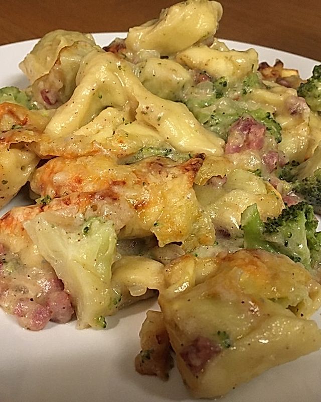 Tortellini-Brokkoli-Gratin à la Carbonara