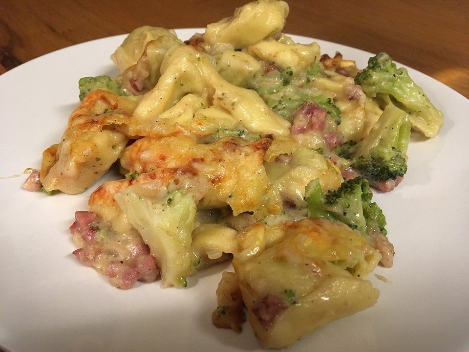 Tortellini-Brokkoli-Gratin à la Carbonara von Monika| Chefkoch