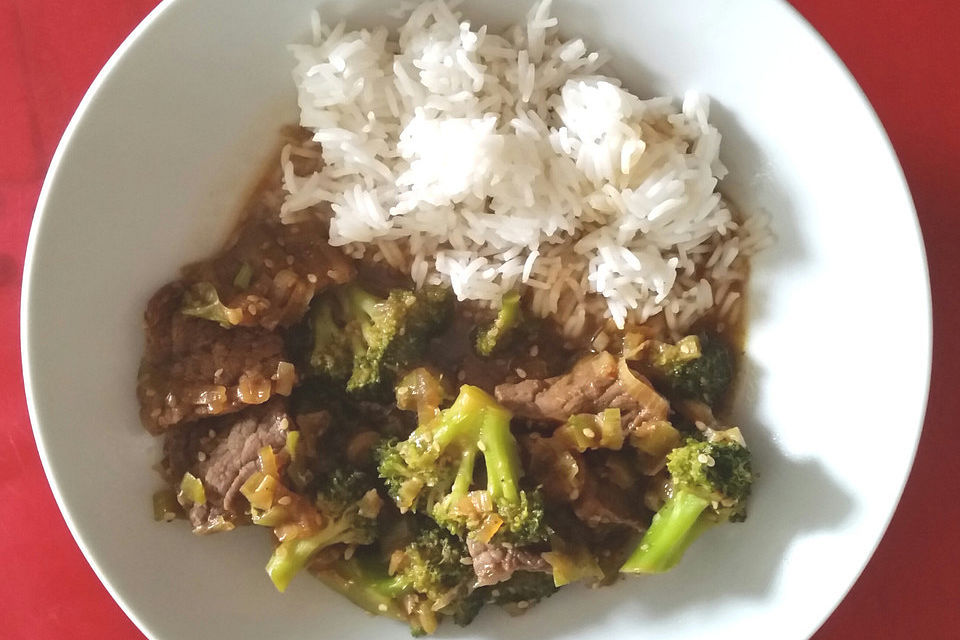 Bulgogi – Koreanisches Rindfleisch Bulgogi – Koreanisches Rindfleisch