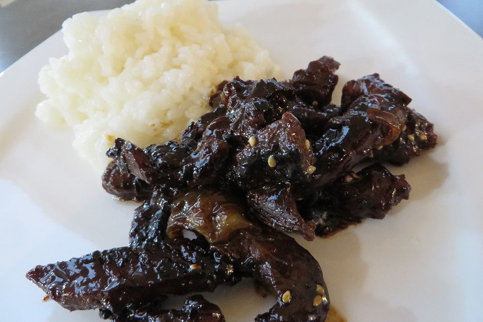 Bulgogi – Koreanisches Rindfleisch Bulgogi – Koreanisches Rindfleisch