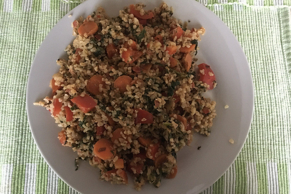 Würzige Low-carb-Couscous-Pfanne