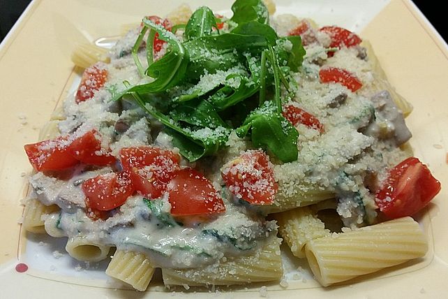 Rigatoni in veganer Champignon-Mandelcreme von küchen_zauber| Chefkoch