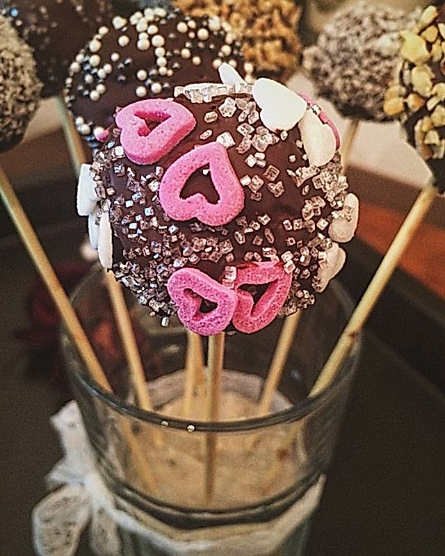 Low Carb Protein-Cake Pops