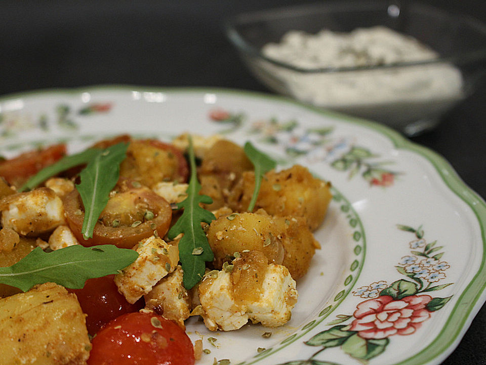 Kartoffelpfanne mit Rucola und Schafskäse von Veggie-Tanja| Chefkoch