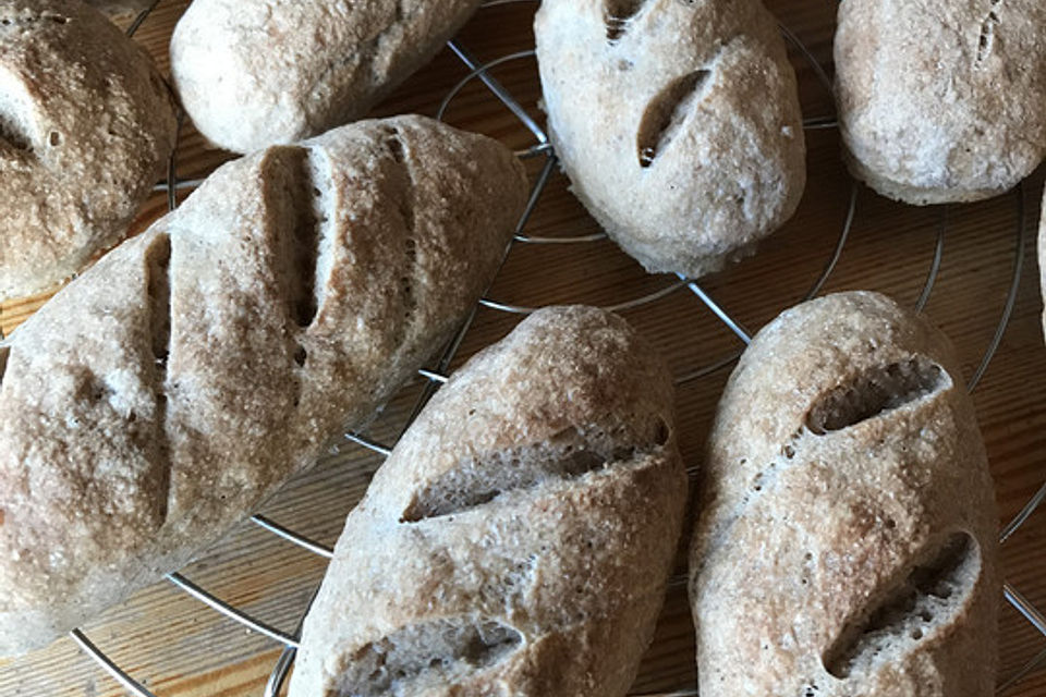 Glutenfreie herzhafte Brötchen