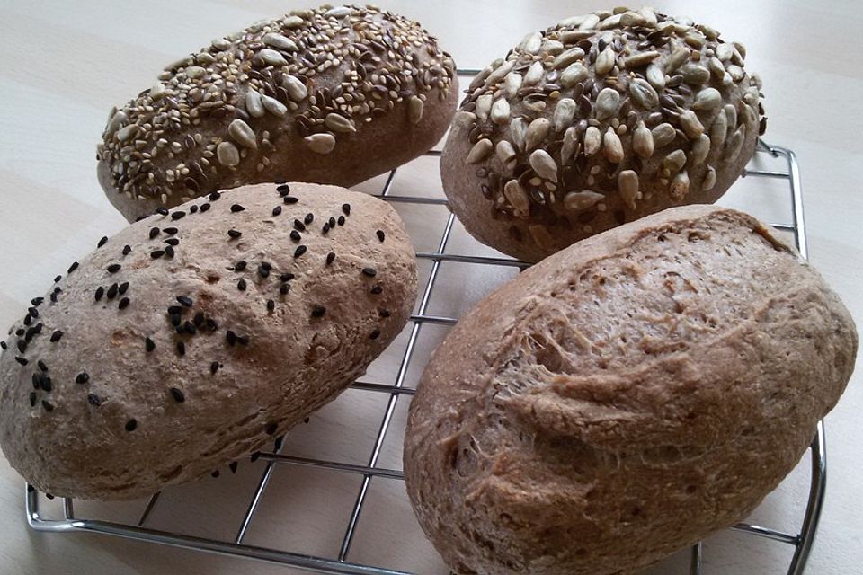 Glutenfreie herzhafte Brötchen