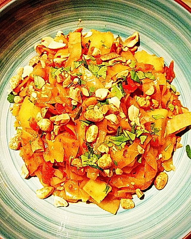 Weißkohl-Kartoffel-Curry mit Erdnüssen