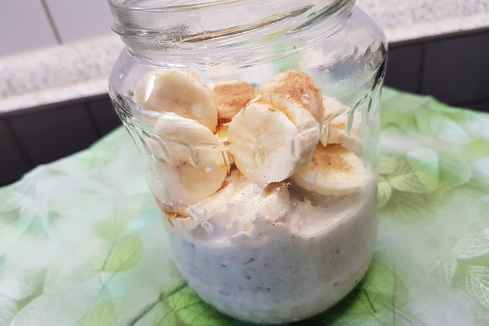 Haferkleie-Porridge mit Banane