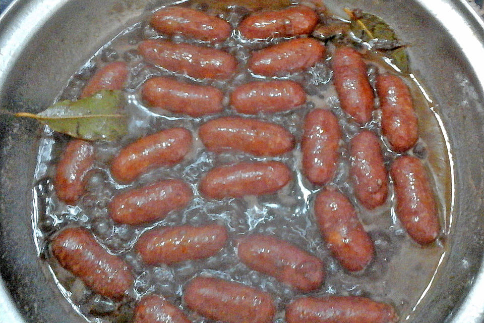 Chorizo in einer Zwiebel-Rotwein-Soße