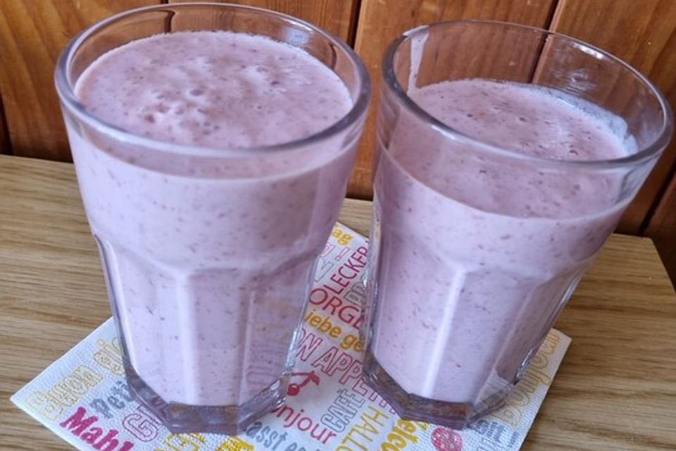 Himbeer-Milchshake mit Vanilleeis