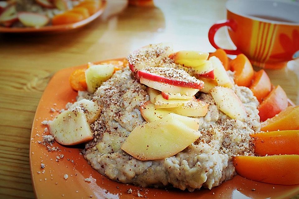 Bananenporridge mit Bratapfel