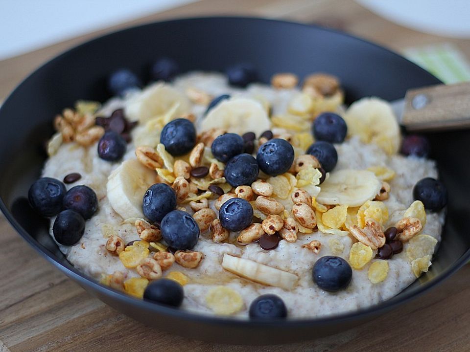 Porridge mit Bananen und Heidelbeeren von Mama0007| Chefkoch