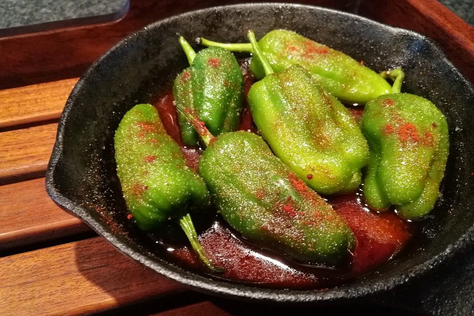 Pimientos de Padrón mit Fleur de Sel