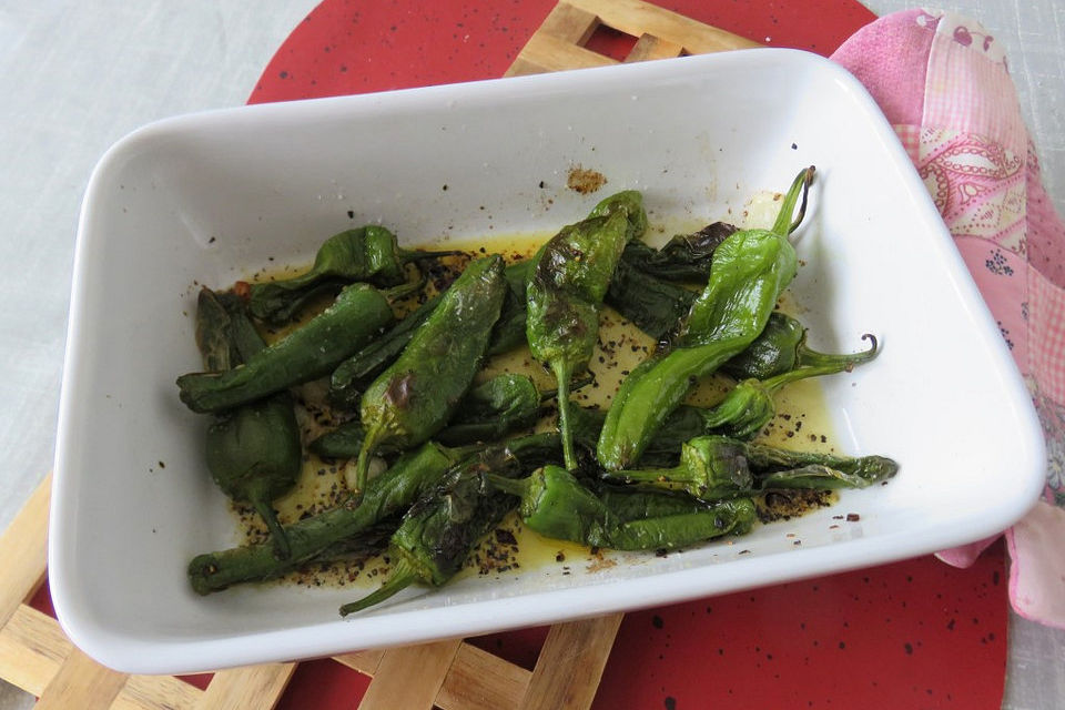 Pimientos de Padrón mit Fleur de Sel