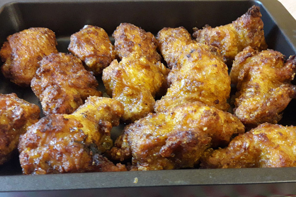 Amerikanische knusprige Honig Sriracha Chicken Wings