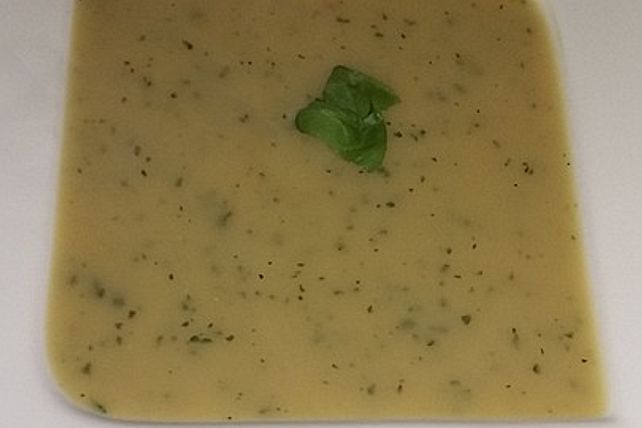 Kohlrabi-Petersilien-Suppe von finolino| Chefkoch