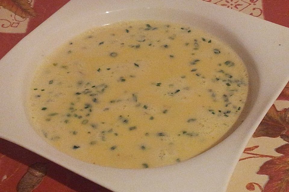 Orangen-Schaumsuppe Orangen-Schaumsuppe