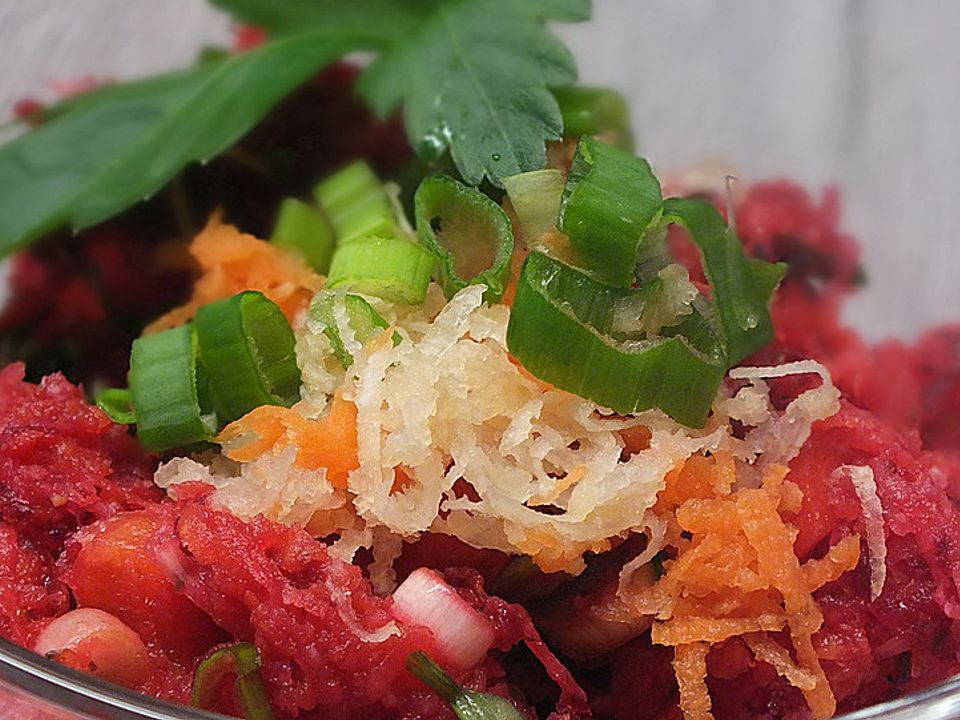 Blattsalat mit Mango und Feta - Kochen Gut | kochengut.de