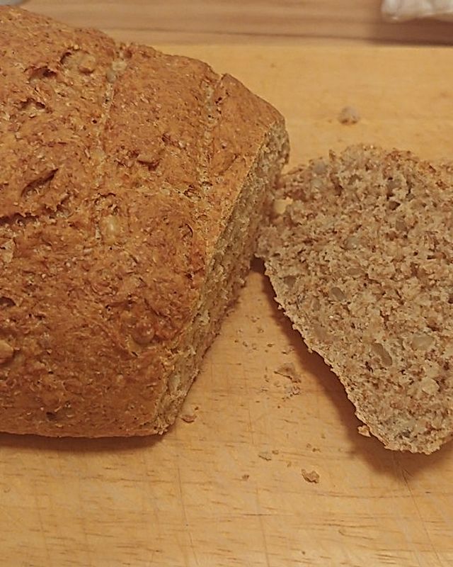 Fluffiges Weizenvollkorn-Brot