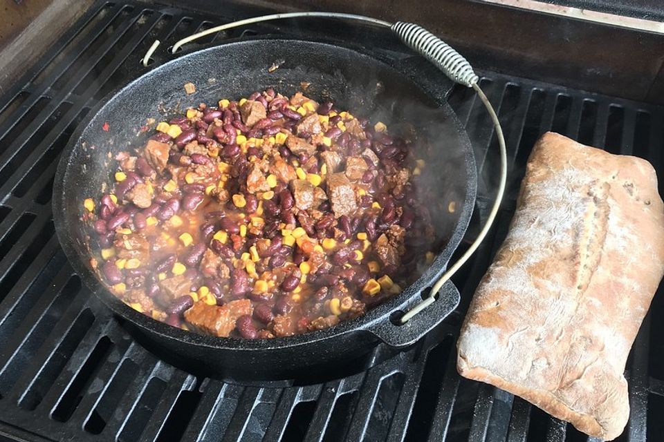 Chili con carne im Dutch Oven