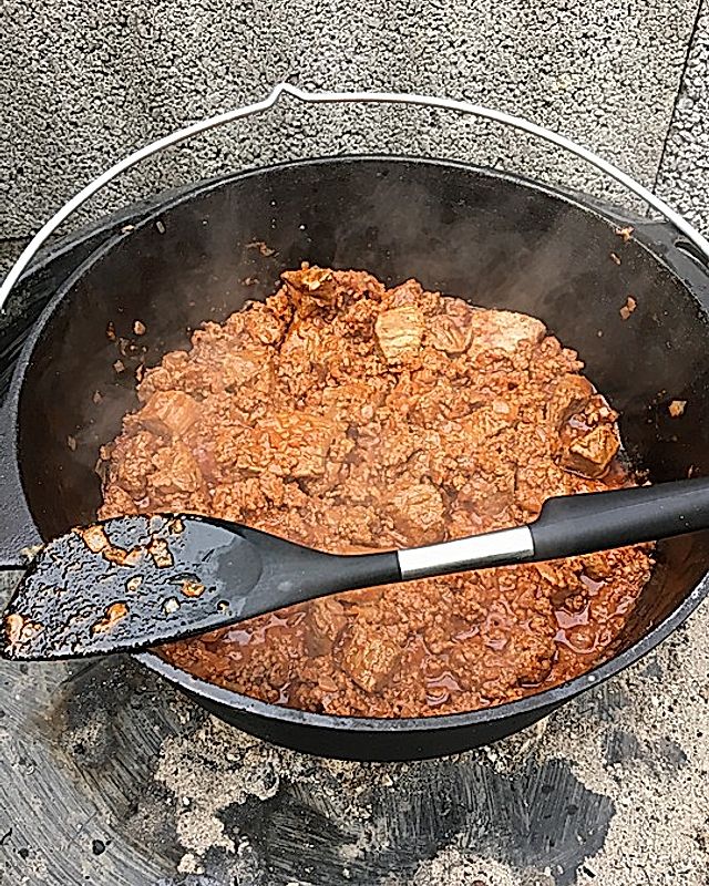 Chili con carne im Dutch Oven