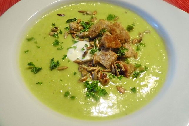 Cremesuppe von Fenchel und Erbsen von Pannepot| Chefkoch