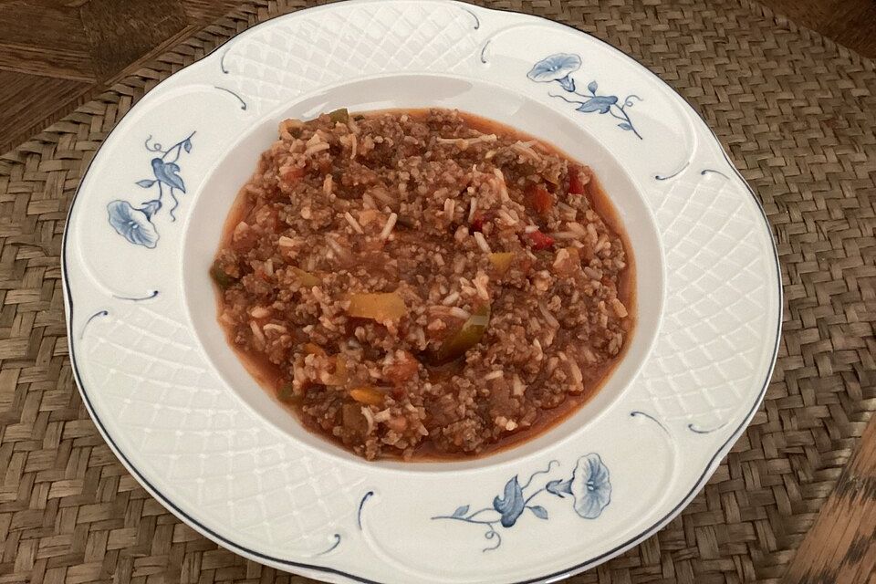 Reistopf mit Hackfleisch und Paprika