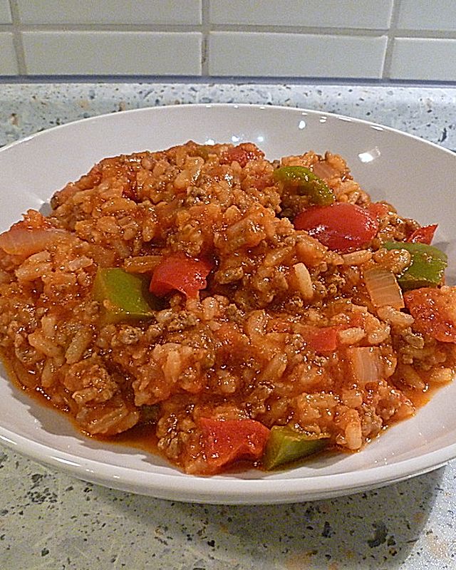 Reistopf mit Hackfleisch und Paprika