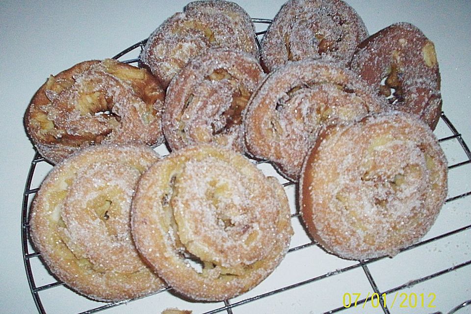 Berliner Ballen, Apfelringe, Brezel usw.