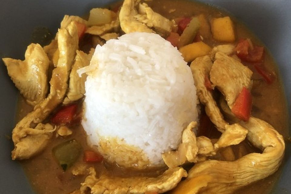 Curry mit Huhn, Mango und Gemüse