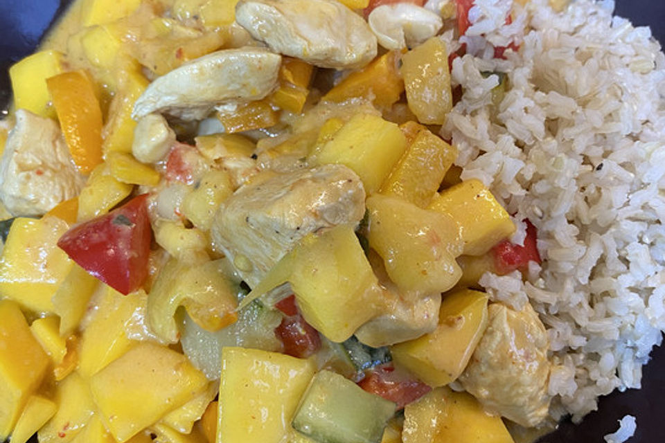 Curry mit Huhn, Mango und Gemüse