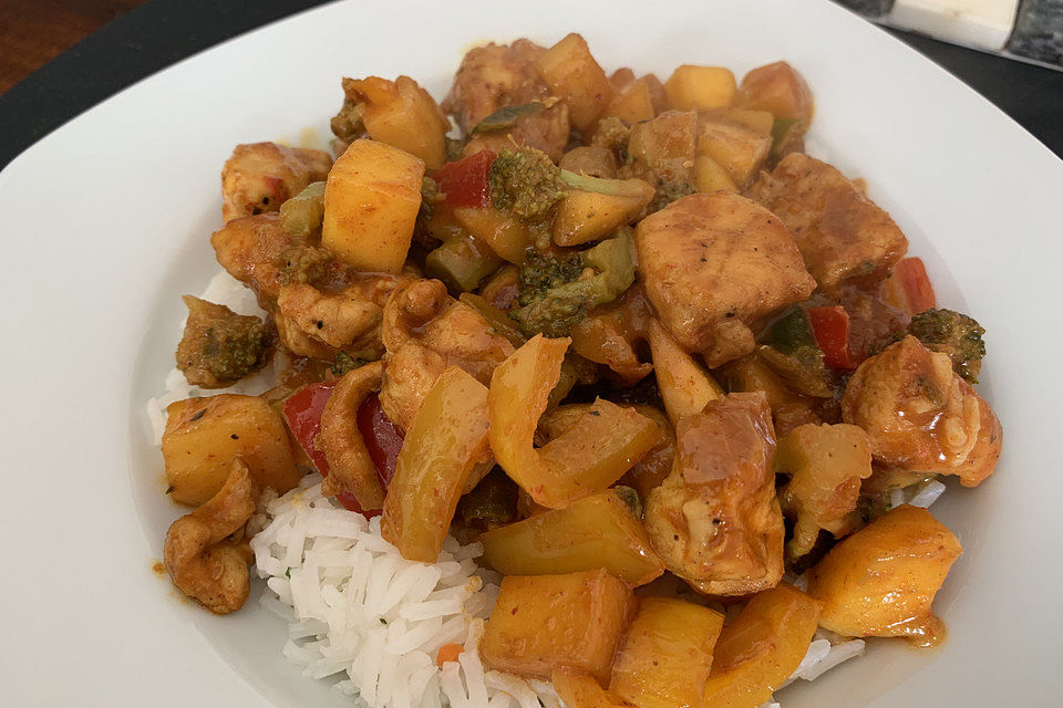 Curry mit Huhn, Mango und Gemüse