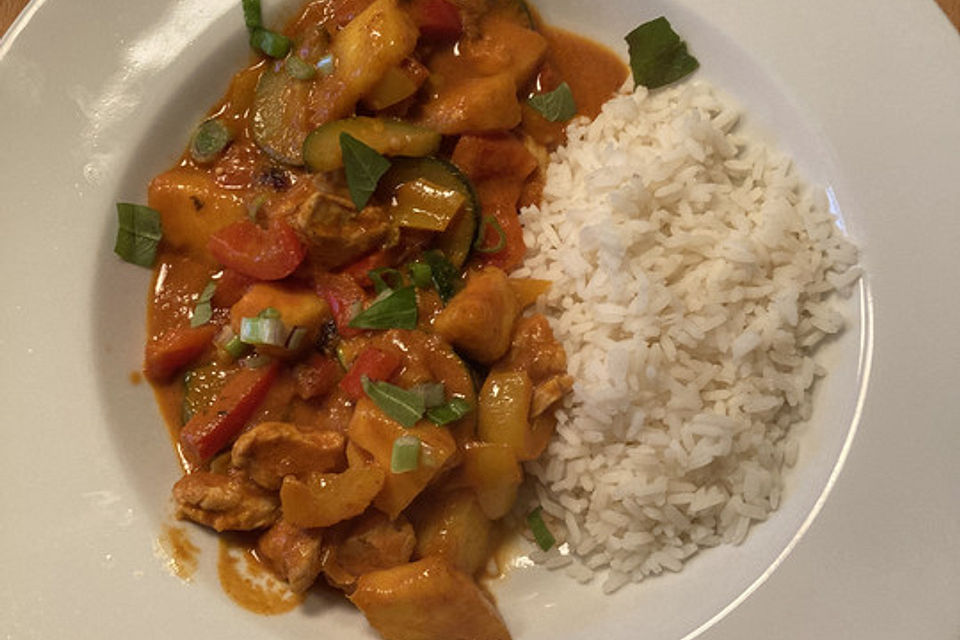 Curry mit Huhn, Mango und Gemüse