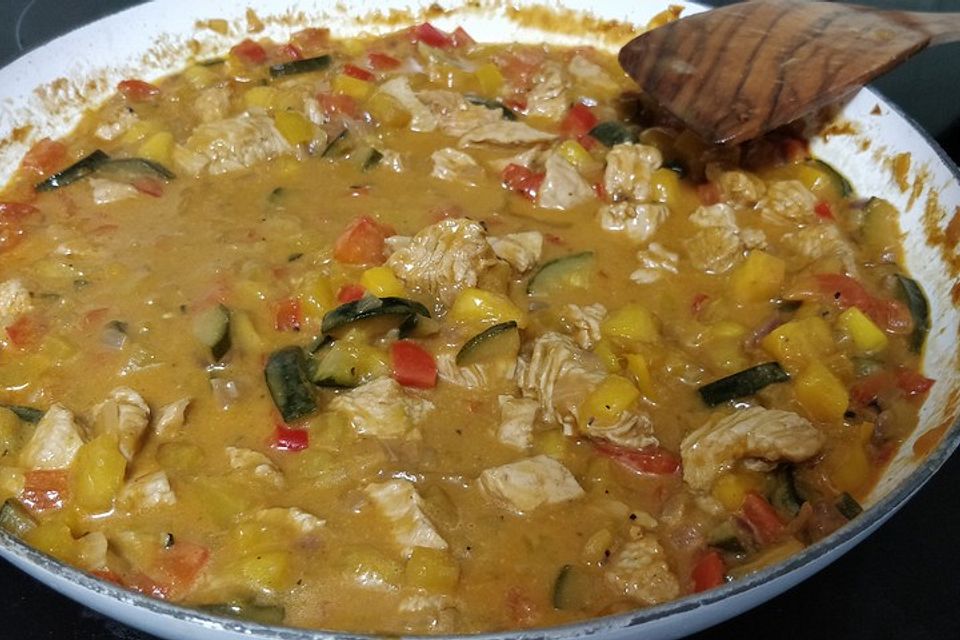 Curry mit Huhn, Mango und Gemüse