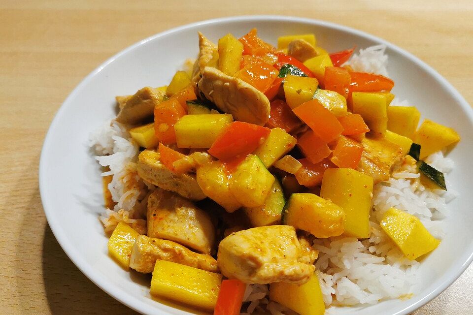 Curry mit Huhn, Mango und Gemüse